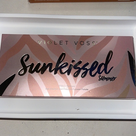 Violet Voss Sunkist summer pro series eyeshadow and pressed pigment palette - Picture 1 of 2